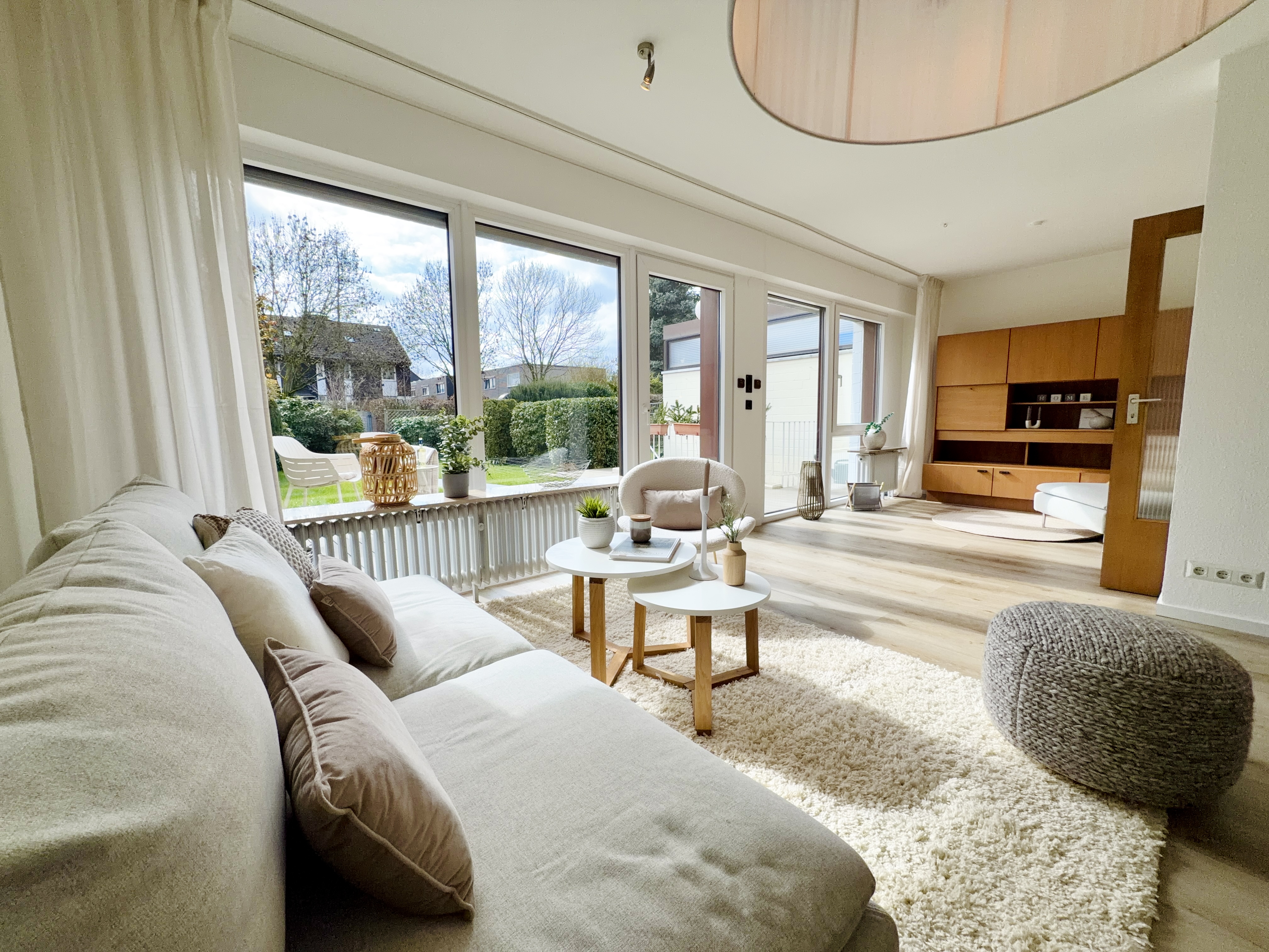Helles Wohnzimmer – Rebusch Immobilien